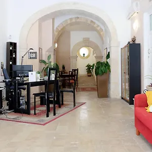 https://nuova-mastrarua-rooms.sicilyhotelsitaly.net